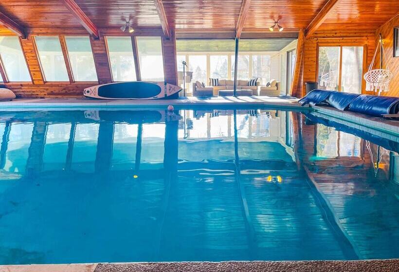 Home With Indoor Pool   1 Block To Liberty Lake!