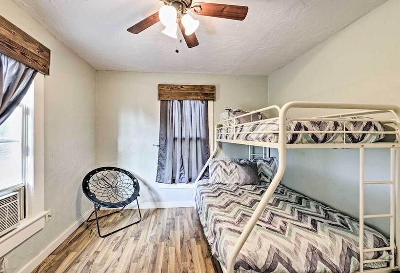 Day Trip To Waco & Temple: House On Cattle Farm