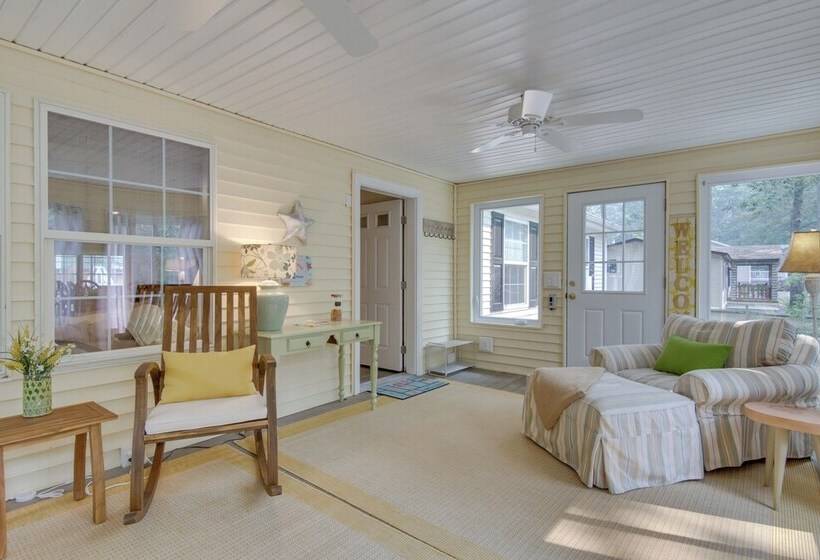 < 4 Mi To Shore: Asteri House In Rehoboth Beach!