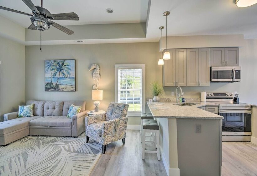 Inviting Home < 2 Mi To Ocean Isle Beach Pier