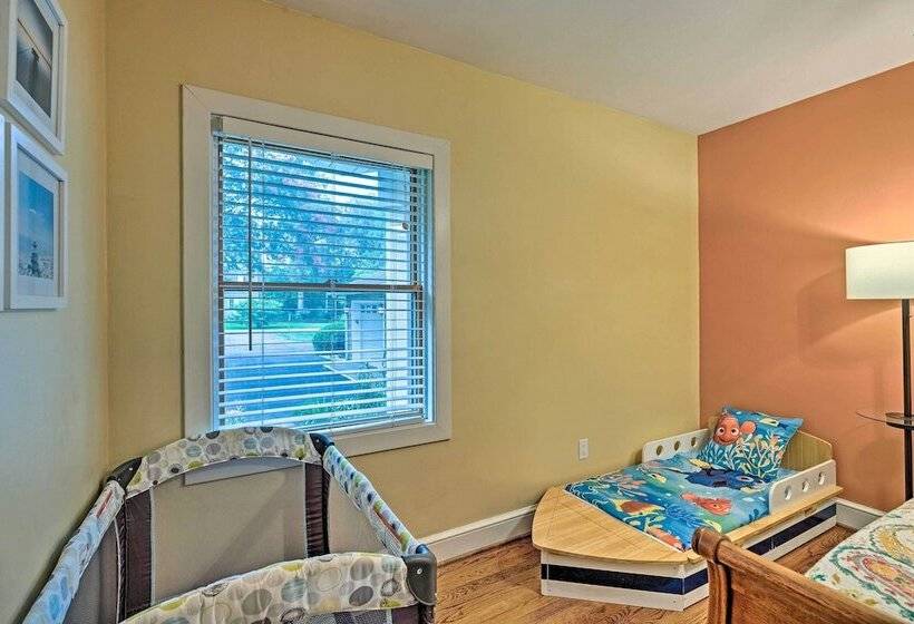 Riverfront Paradise W/ Hot Tub & Pool In Kinsale!