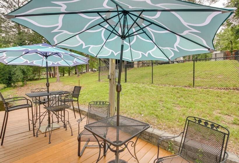 Lake Hamilton Cabin: Boating Getaway!