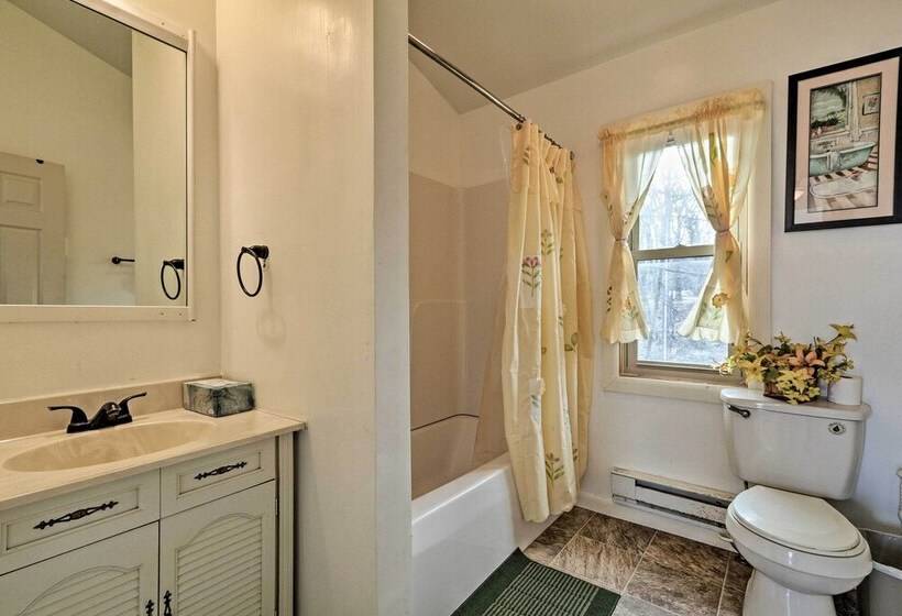 Lake Harmony Home W/ Community Beach Access