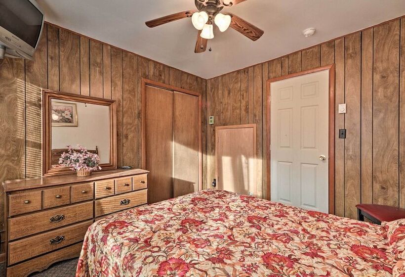 Lake Harmony Home W/ Community Beach Access