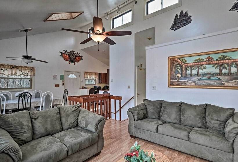 Lake Harmony Home W/ Community Beach Access