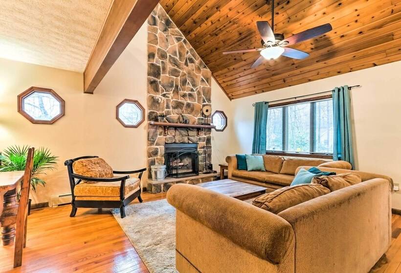 Lake Harmony Home W/ Deck 3 Mi To Ski Slopes!