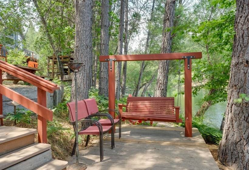 Lake House W/ Pvt. Dock, 30 Mins To Yosemite!