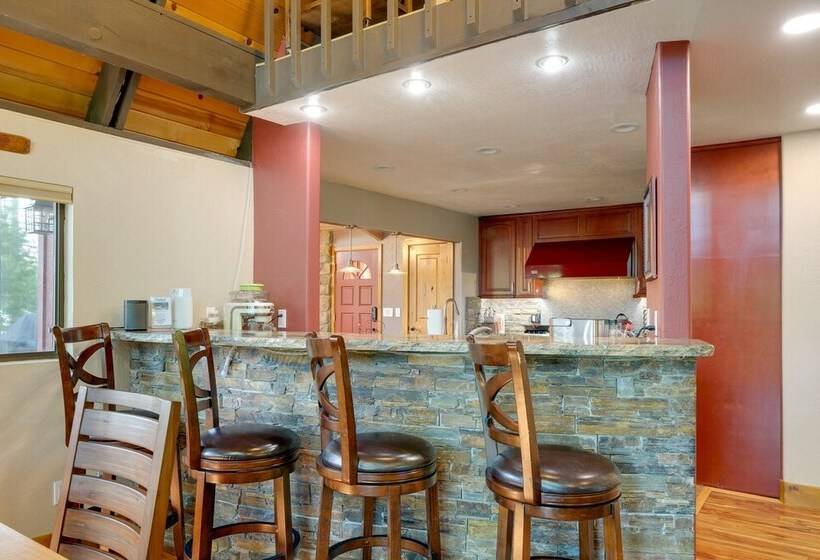 Lake House W/ Pvt. Dock, 30 Mins To Yosemite!