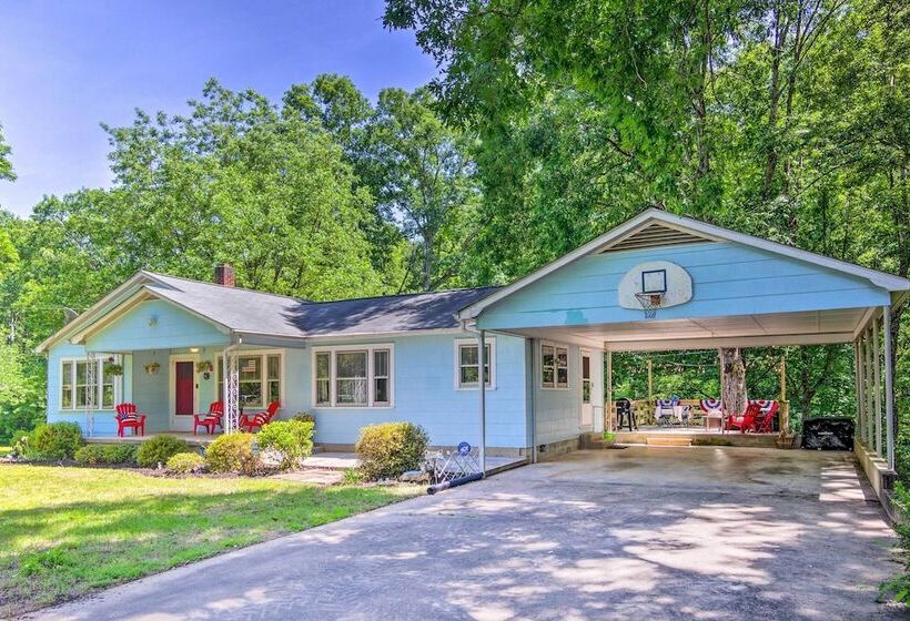 9 Mi To Lake Lure: Cottage W/ Deck & Fire Pits!