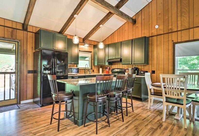 Lake Santeetlah Escape W/ Kayaks, Boat Slip & More