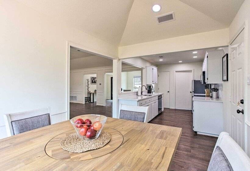 Lake Texoma Retreat W/ Deck < 1 Mi To Marina!