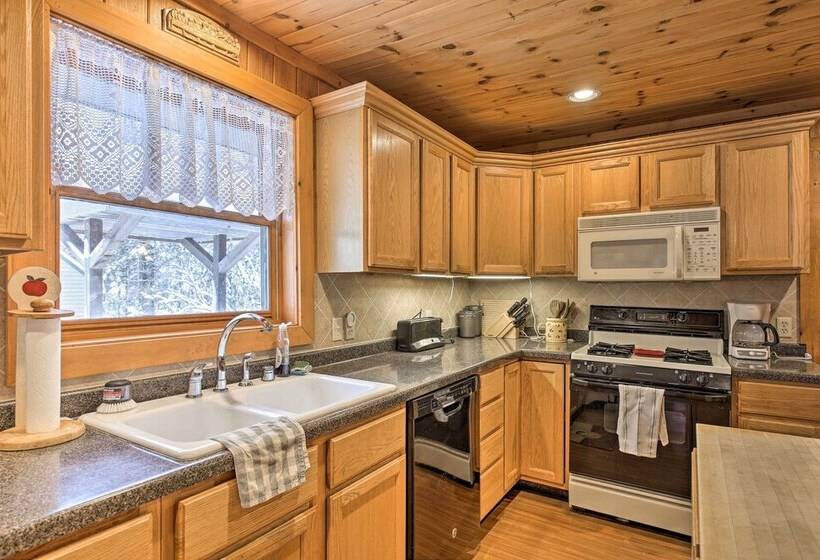 Lakefront Escape W/ Fishing Pier & Snowmobiling!