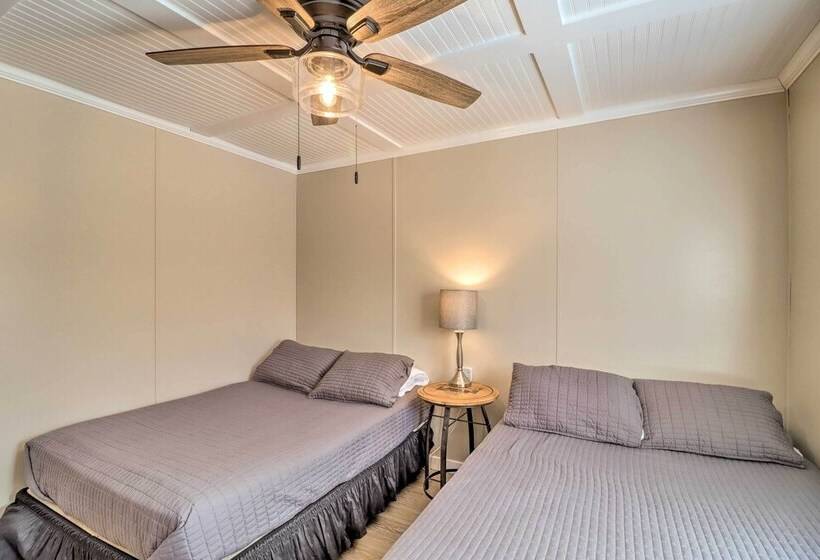 Lakefront Greers Ferry Cabin W/ Covered Boat Slip!