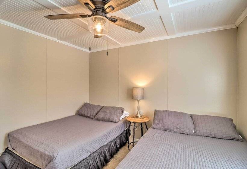 Lakefront Greers Ferry Cabin W/ Covered Boat Slip!