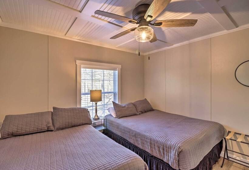 Lakefront Greers Ferry Cabin W/ Covered Boat Slip!