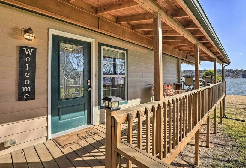 Lakefront Haven ~ 6 Mi To Historic Granbury Square