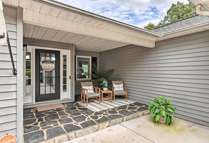Lakefront Sherrills Ford Haven W/ Boat Dock!