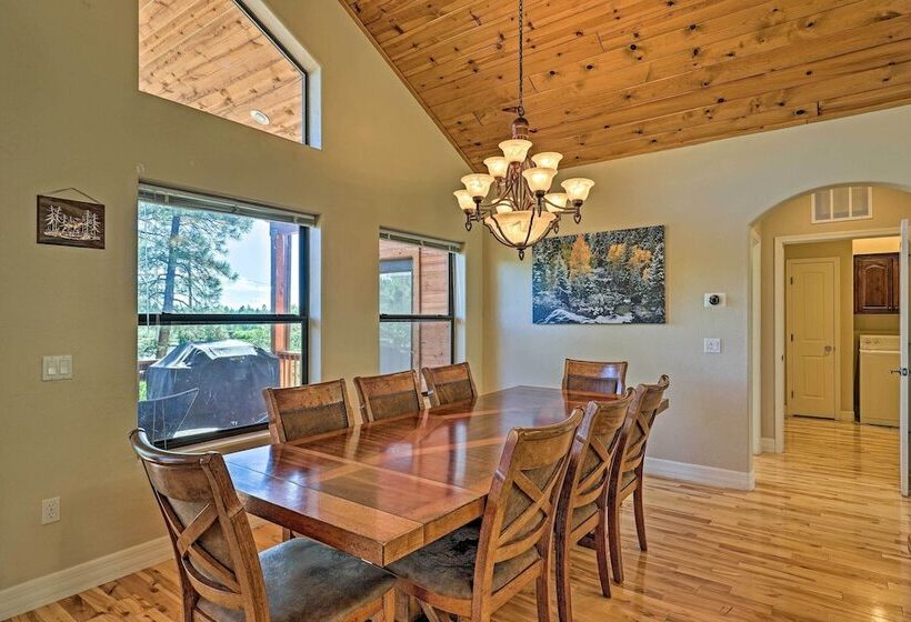 Serene Lakeside Cabin W/ Decks + Edler Lake Views!