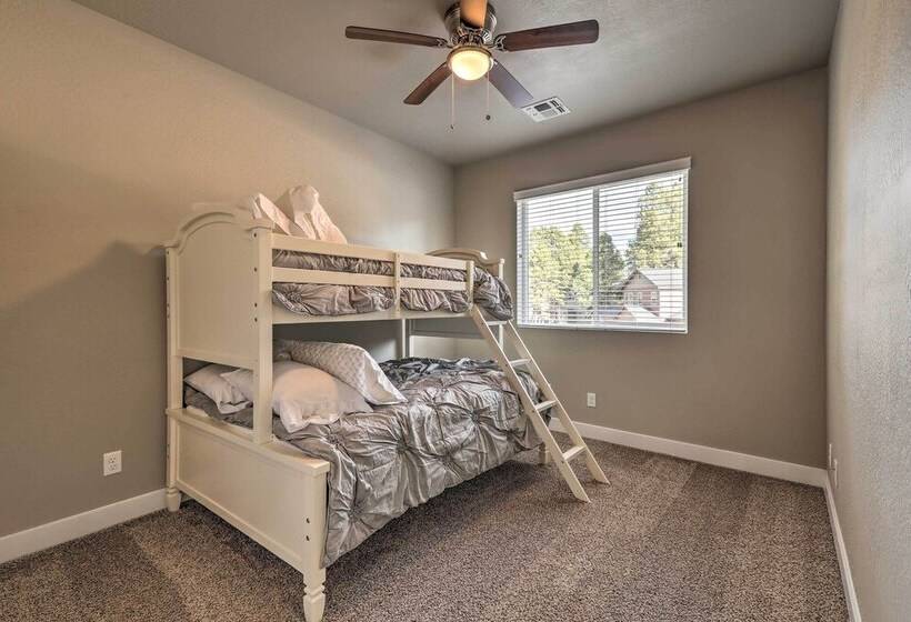 Family Home W/ Deck, 3 Mi To Downtown Flagstaff!