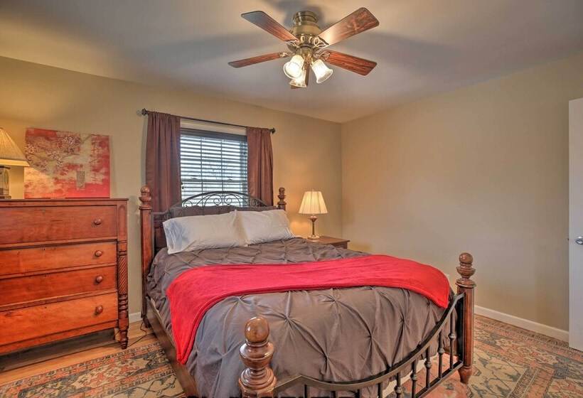 Lexington Family Home ~ 2 Miles To Uk Campus!