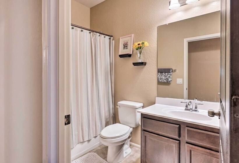 Maricopa Home W/ Swim Up Bar, Heated Pool & Slide