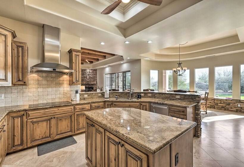 Luxe Scottsdale Home, 1/2 Mile To State Park!