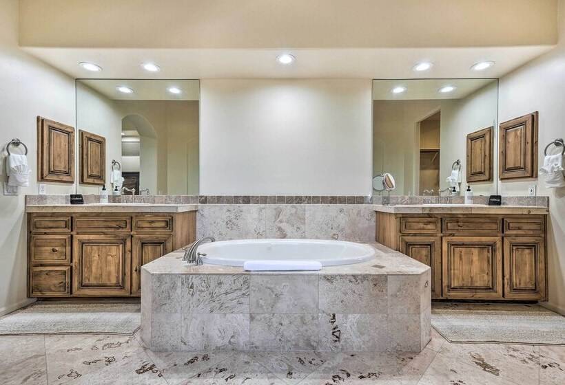 Luxe Scottsdale Home, 1/2 Mile To State Park!