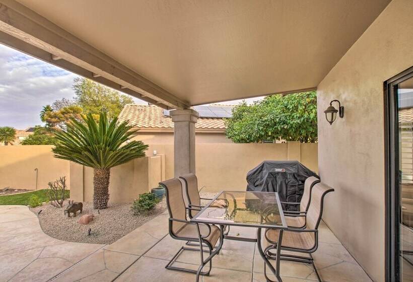 Luxurious Chandler Oasis W/ Heated Pool & Hot Tub!