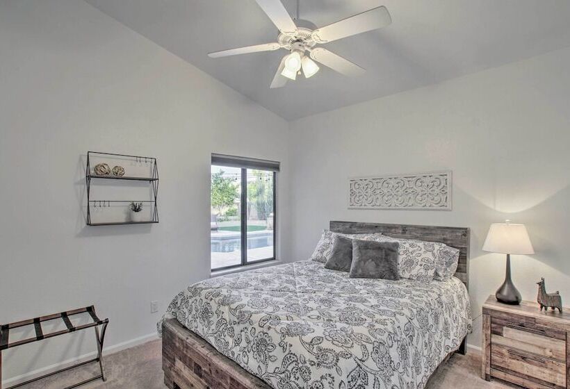 Luxurious Chandler Oasis W/ Heated Pool & Hot Tub!