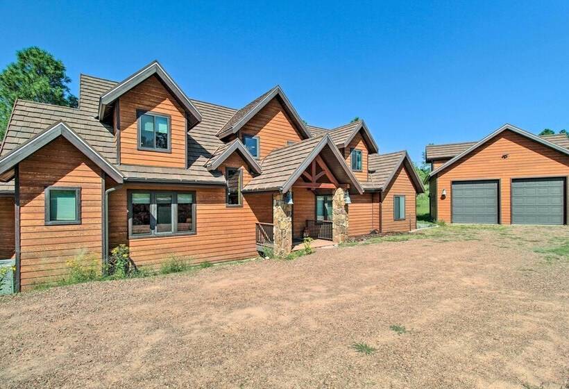 Outdoor Fireplace, Gas Grill: Luxe Heber Cabin!