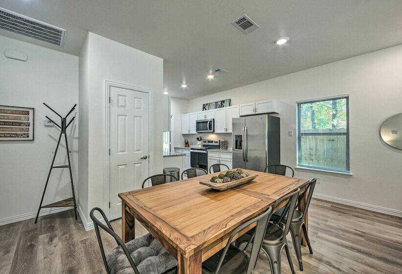 < 1/2 Mi To Lake + Boat Ramp: Mabank Home W/ Grill