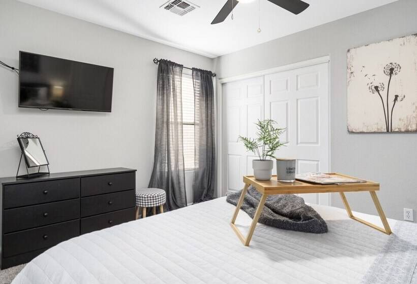 Maricopa Home <1 Mile To The Duke Golf Course!