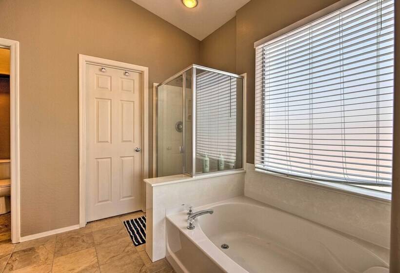 Maricopa Home W/ Outdoor Seating, 2 Mi To Golf!