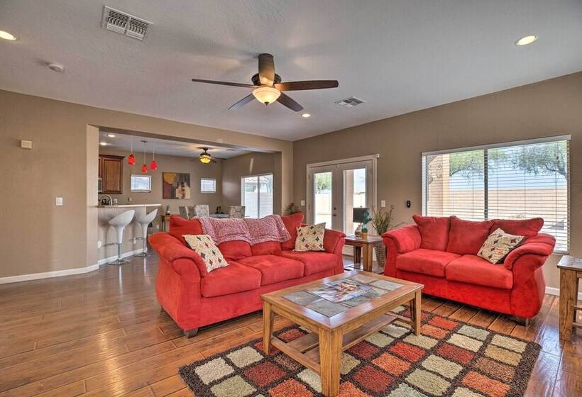Maricopa Home W/ Outdoor Seating, 2 Mi To Golf!