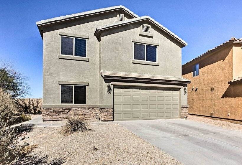 Maricopa House W/ Private Pool & Putting Green!