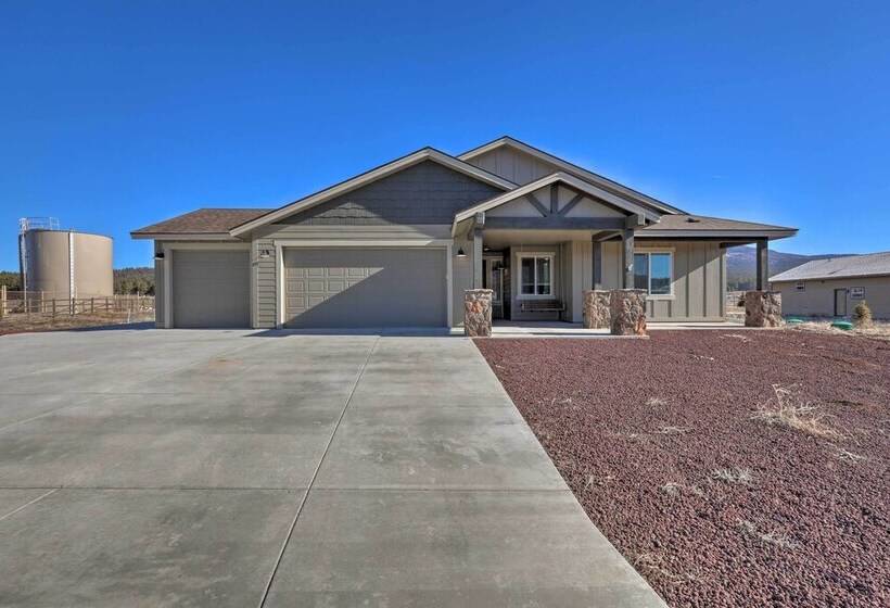 Flagstaff Home W/ Views   Near Arizona Snowbowl!