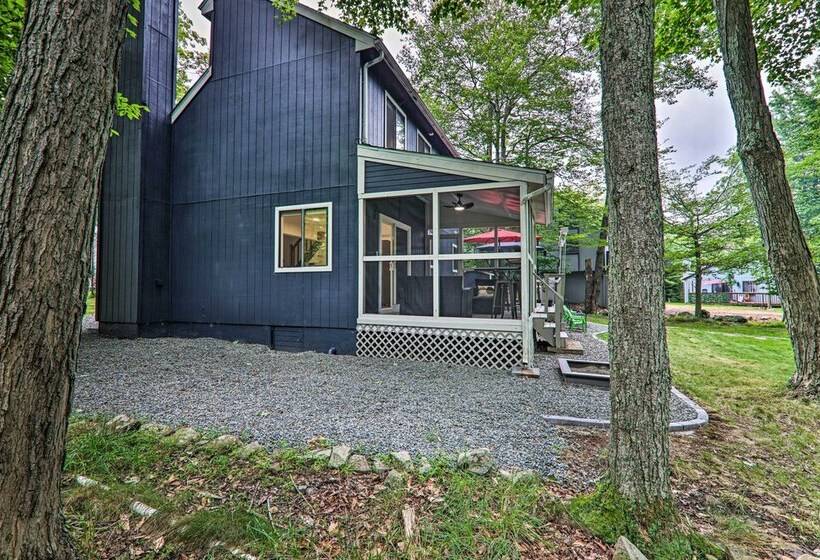 Lake & Pool Access: Home Near Tobyhanna State Park