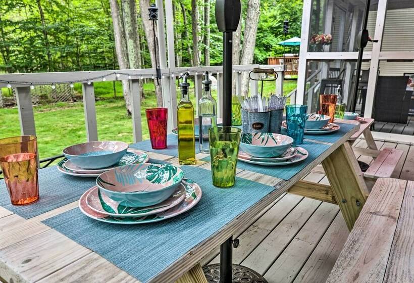 Lake & Pool Access: Home Near Tobyhanna State Park