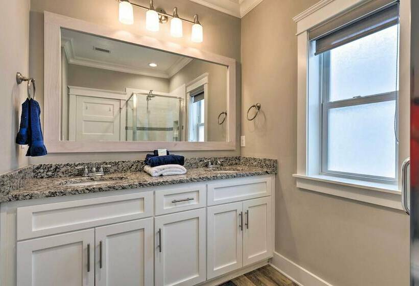 Modern Gulf Shores Cottage W/ Pool & Beach Access!