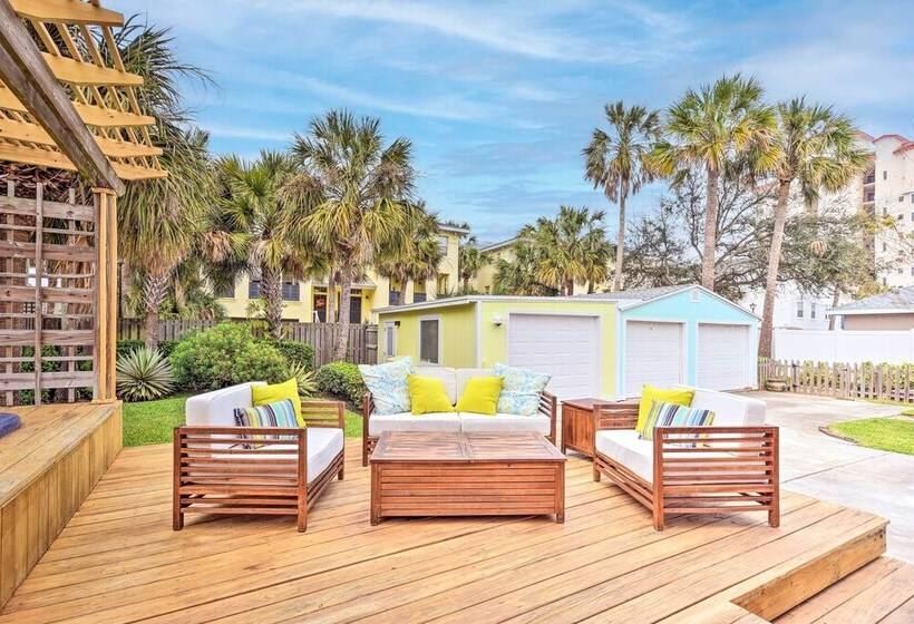 Modern Jacksonville Beach Retreat W/ Hot Tub!