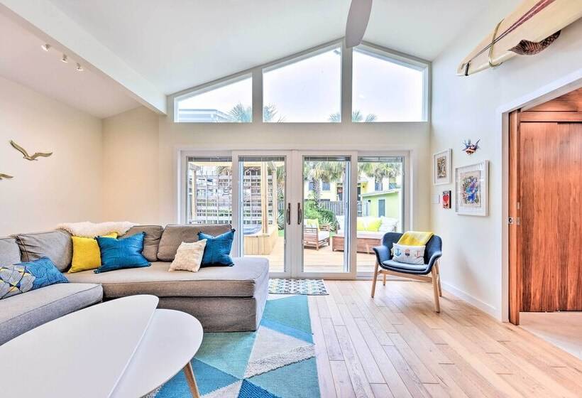 Modern Jacksonville Beach Retreat W/ Hot Tub!