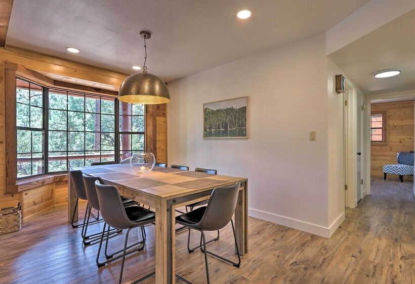 Deck, Games & Fire Pit: Modern Pine Cabin!