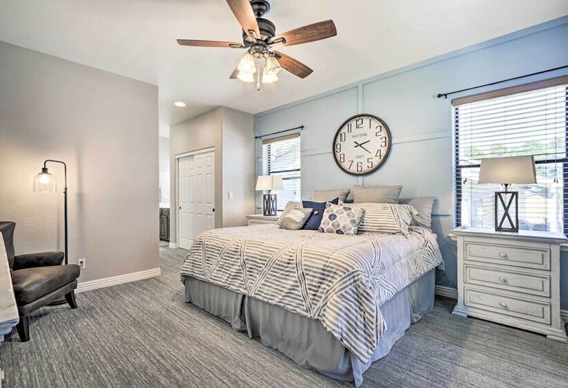 Modern Show Low Home W/ Bbq & Fire Pit!