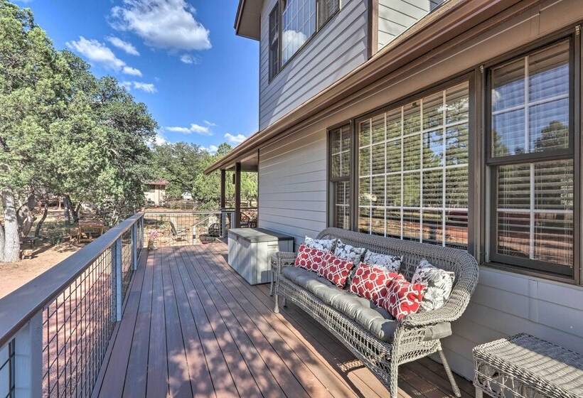 Modern Strawberry Cabin W/ Hammock, Deck, Fire Pit