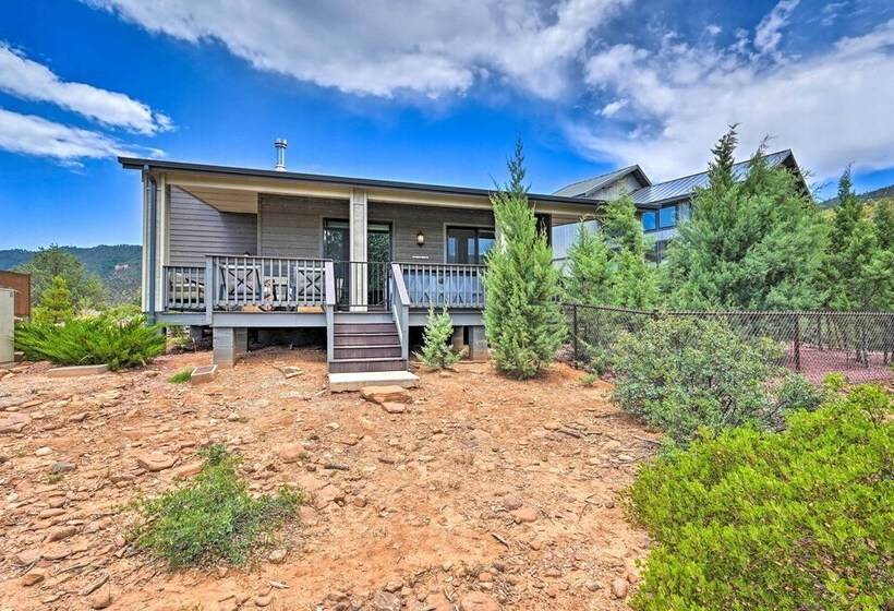 Mountain High Pines Retreat W/ Hot Tub + Views!