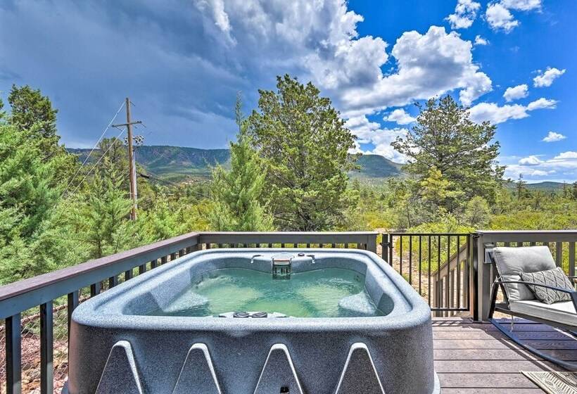 Mountain High Pines Retreat W/ Hot Tub + Views!