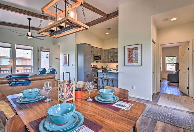 Mountain High Pines Retreat W/ Hot Tub + Views!