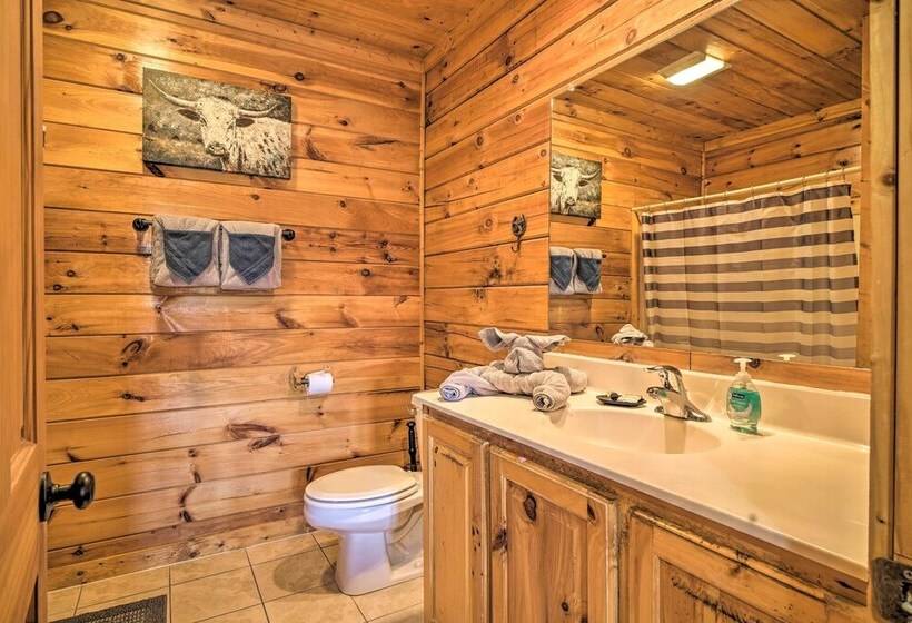 Mountain Pool Lodge Sevierville Cabin W/ Hot Tub