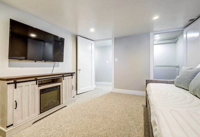 Mountain View Cedar City Home W/ Large Yard!