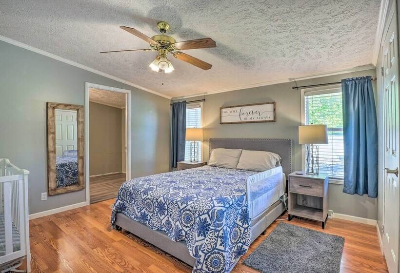 Noteworthy Cabin: Grill, Walk To Beaver Lake!